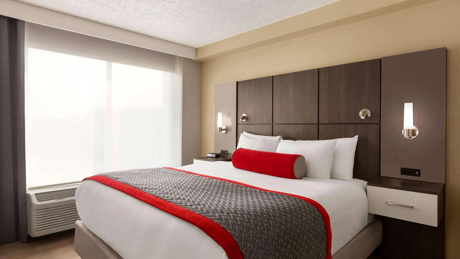 Ramada By Wyndham Suites Orlando Airport- Free Airport Shuttle