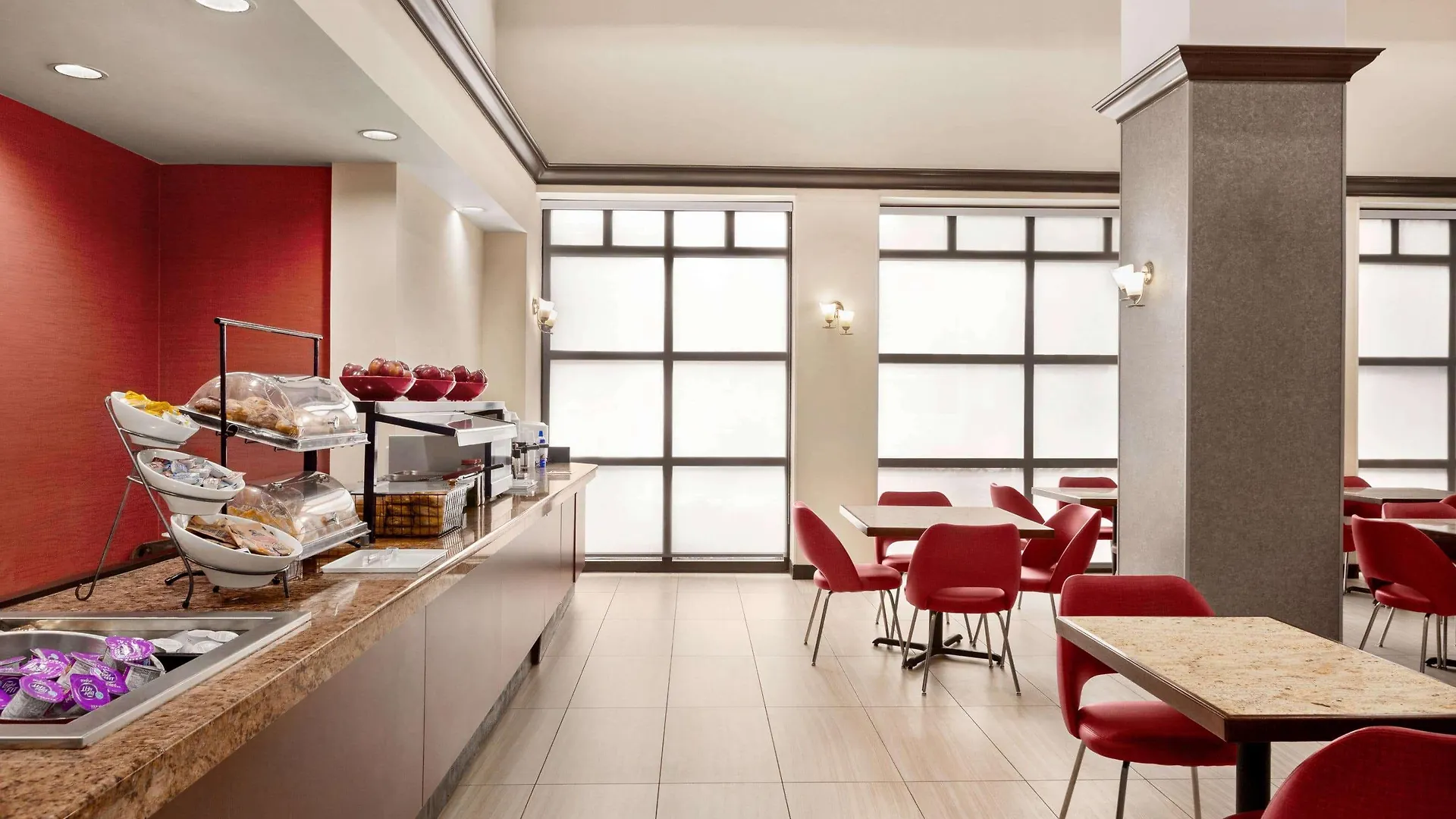 Ramada By Wyndham Suites Orlando Airport- Free Airport Shuttle Hotel