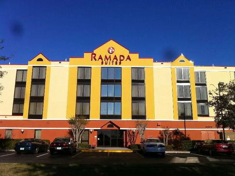 Ramada By Wyndham Suites Orlando Airport- Free Airport Shuttle