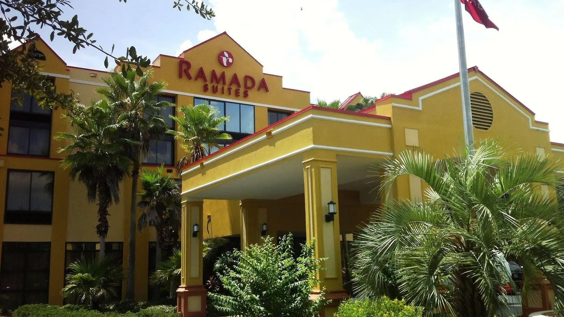 Ramada By Wyndham Suites Orlando Airport- Free Airport Shuttle 3*,